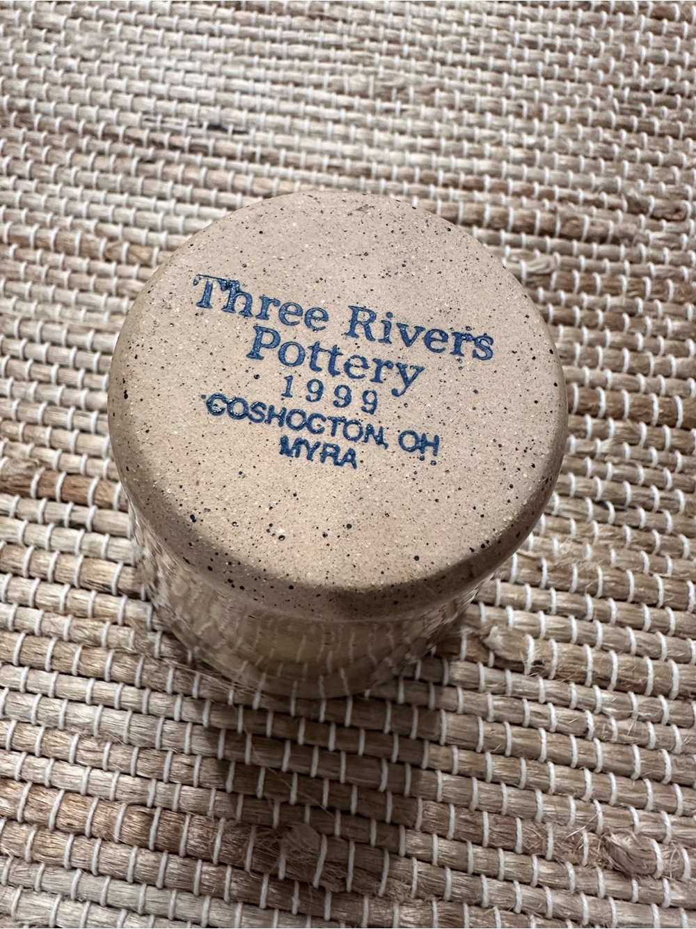 1999 Three Rivers Pottery - Picture 4 of 5